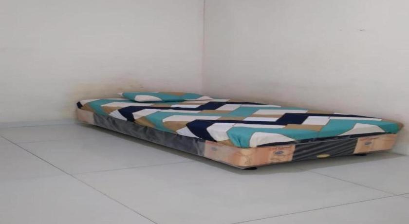 Hotel Spot On 94166 Kost Bunda Syariah à Bekasi Extérieur photo